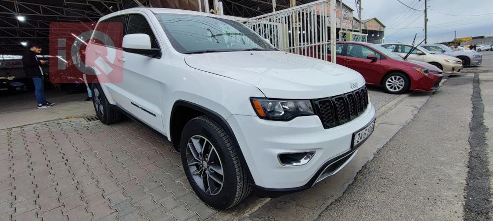 جیپ گراند شیرۆکی